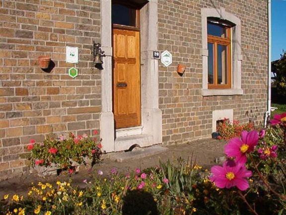 Les Vieilles Pierres Bed and Breakfast Comblain-au-Pont Habitación foto