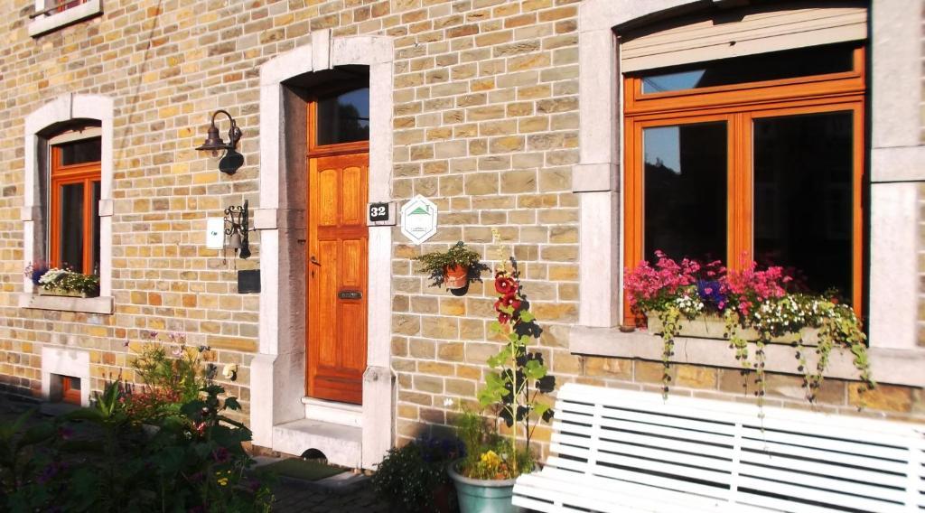 Les Vieilles Pierres Bed and Breakfast Comblain-au-Pont Habitación foto